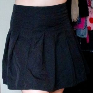 Cute heart chain black skirt